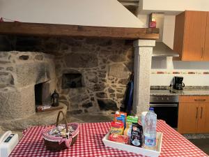 Casa Arteleira的厨房或小厨房