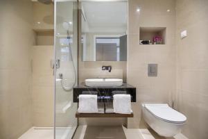 Hotel Ambasador - Liburnia的一间浴室