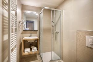 Hotel Istra - Liburnia的一间浴室
