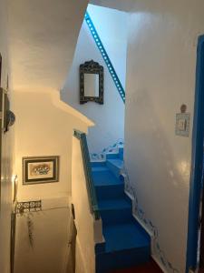 HATHOR ,Casa marroquí con dos terrazas en la Medina antigua , ideal parejas!! WIFI!!客房内的一张或多张床位