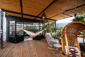 雅典Unique solar penthouse with jacuzzi and sauna in central Athens的相册照片