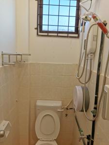 AV HomeStay - Kuching MJC的一间浴室