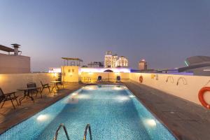 Auris Boutique Hotel Apartments - AlBarsha内部或周边的泳池