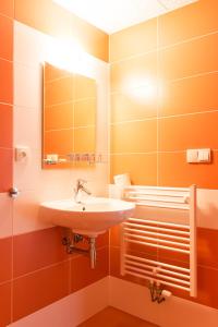 霍斯提维茨运动酒店的一间浴室
