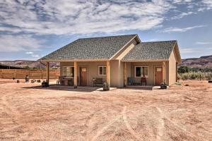 卡纳布Quiet Kanab Home with Panoramic Views and Porch!的相册照片