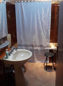 瓦雷齐亚公寓的一间浴室