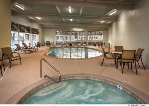 Best Western Hoover Dam Hotel - SE Henderson, Boulder City内部或周边的泳池