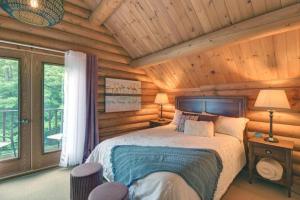 LabelleLOG CABIN w HOT TUB, BEACH access, near of TREMBLANT的相册照片