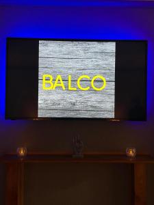 诺丁汉Balco City Living的电视屏幕上写着“baleco”字样