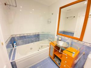 BILBAO AEROPUERTO的一间浴室