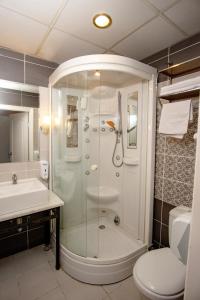 SRF酒店 的一间浴室