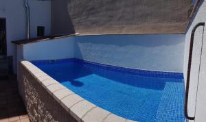 La Pradera de NavalhornoCasa Rural Valsain Lodge -Piscina abierta!的相册照片