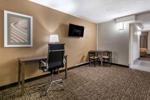 斯普林莱克Quality Inn & Suites Spring Lake - Fayetteville Near Fort Liberty的相册照片