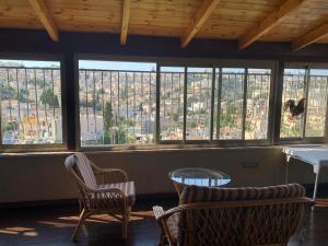 拿撒勒Cozy wood apartment with great view to Nazareth的相册照片