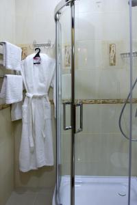 所博科夫酒店的一间浴室