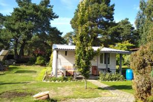 Renovated wooden cottage 300 meters from the beach平面图