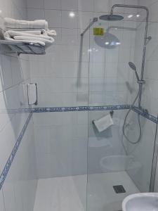 多尼亚布兰卡酒店的一间浴室
