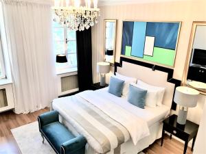 Luxury Suites & Apartments MONDRIAN Market Square II客房内的一张或多张床位