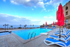 Porto El Jabal Hotel内部或周边的泳池