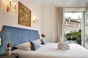 法国和盖斯酒店客房内的一张或多张床位