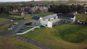 Plawsworth Hall Serviced Cottages and Apartments鸟瞰图