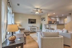 梅肯Macon Townhome with Patio, 5 Miles to Downtown!的相册照片