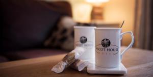 托基Ascot House Hotel的相册照片