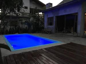 Casa de Lenir内部或周边的泳池