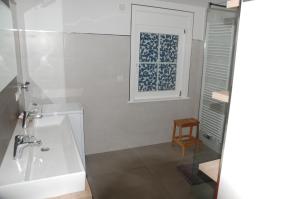 Thüringer Waldidyll的一间浴室