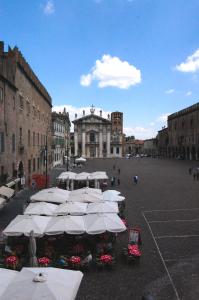 曼托瓦Hotel Mantegna Stazione的相册照片
