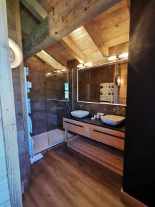 谷雪维尔Chalet Jardin d'Angèle Chambres d'hôtes的相册照片