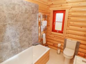 Maple Lodge的一间浴室
