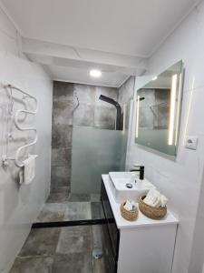 City Centre Apartment Setubal的一间浴室