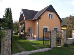 鲍洛通费尼韦什Holiday home in Balatonfenyves 18329的相册照片