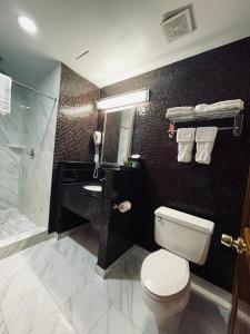 建筑师酒店的一间浴室