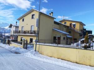 Poggio PicenzeComplessso turistico Aurora - Appartamenti的相册照片