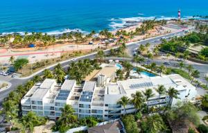 萨尔瓦多CASA Di VINA Boutique Hotel的享有海滩和海洋的空中景致