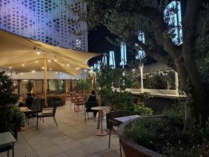 Hotel Campanile Montpellier Centre St Roch餐厅或其他用餐的地方