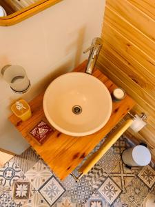 La ConsultaRefugio de Uco的客房内的盥洗盆浴室