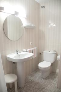 索赖努酒店的一间浴室
