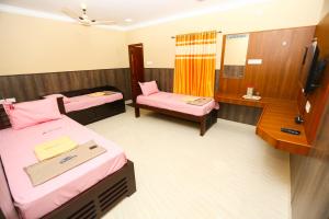 坦贾武尔RAMANA'S HOME STAY Apartment Hotel Kumbakonam的相册照片