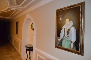 卡克特采帕拉丁旅馆的墙上一幅女人的画