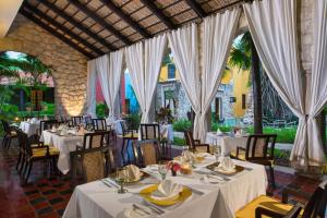 Hacienda Campeche餐厅或其他用餐的地方