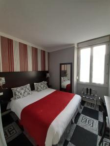 夏尔乐敦酒店客房内的一张或多张床位