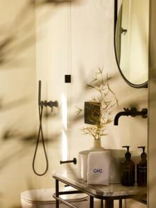 Chill & Co. Serifos的一间浴室