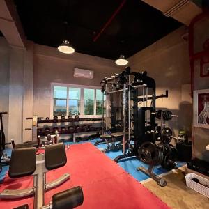 Ciabel Hotel and Fitness Center的健身中心和/或健身设施