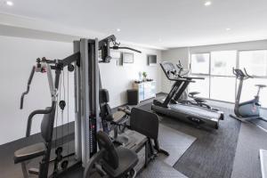 阿波罗国际贝斯特韦斯特酒店的健身中心和/或健身设施