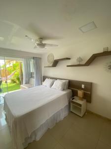 GUARAJUBA Condomínio PARAÍSO DOS CORAIS BEACH RESORT 132客房内的一张或多张床位
