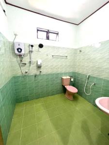 Melur Inn, Tok Jembal的一间浴室
