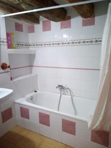 Apartamento Valdelinares,Casa la roca的一间浴室